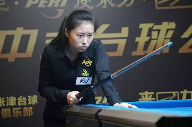 曼市双雄门 曼市双雄门